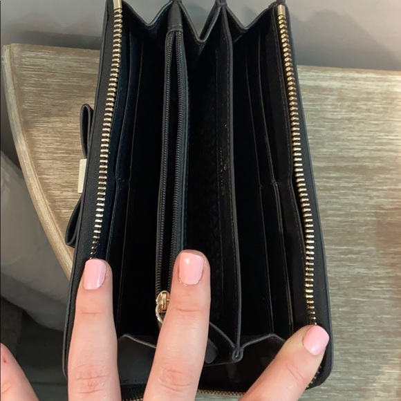 Like anew Kate Spade Wallet - Picture 4 of 5